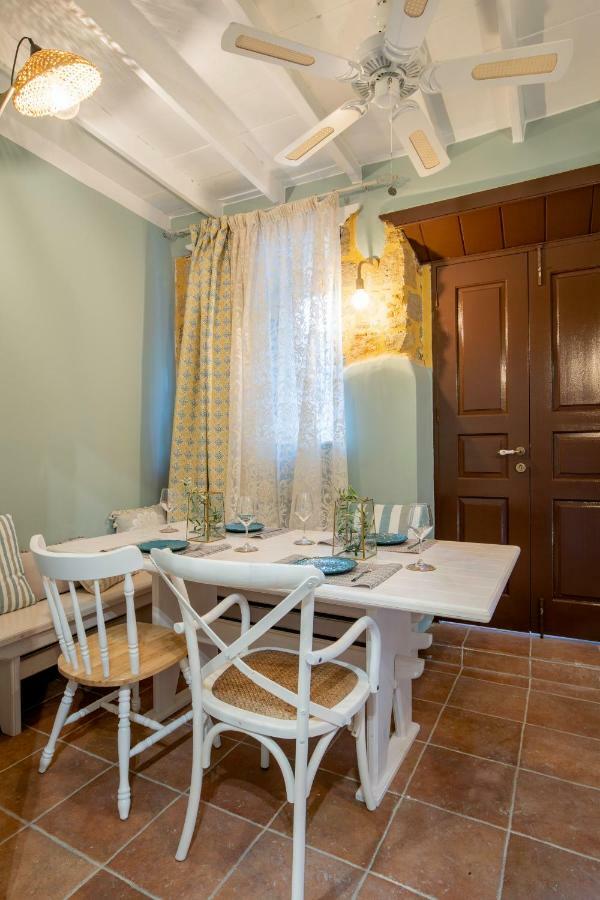 A33 Rhodes Old Town House Rhodes City